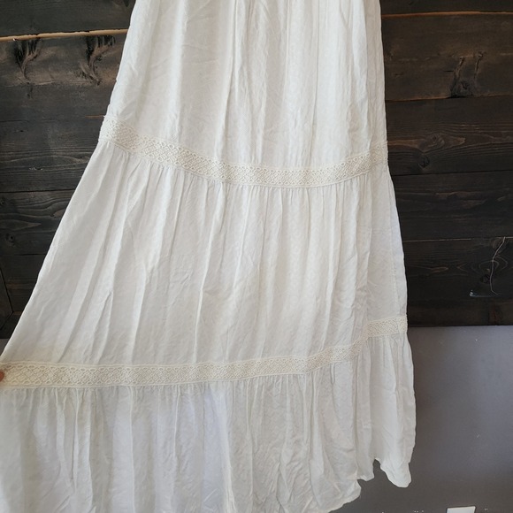 Joie White Tiered Maxi Sun Dress M Crochet Lace Trim Boho Beach White Vacation - Picture 4 of 15